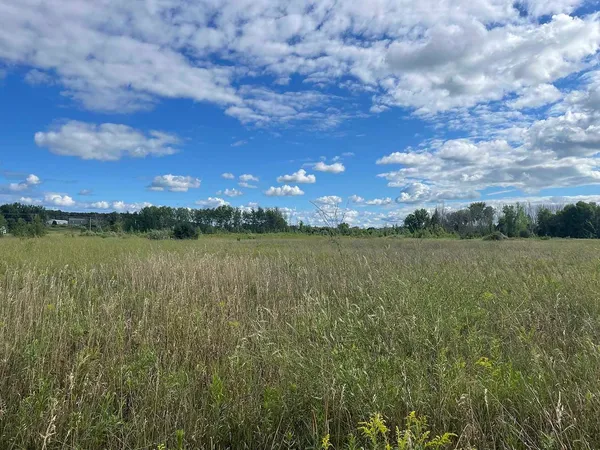 $32,999 | Summerset Circle, Unit 5, Sturgeon Bay, WI 54235