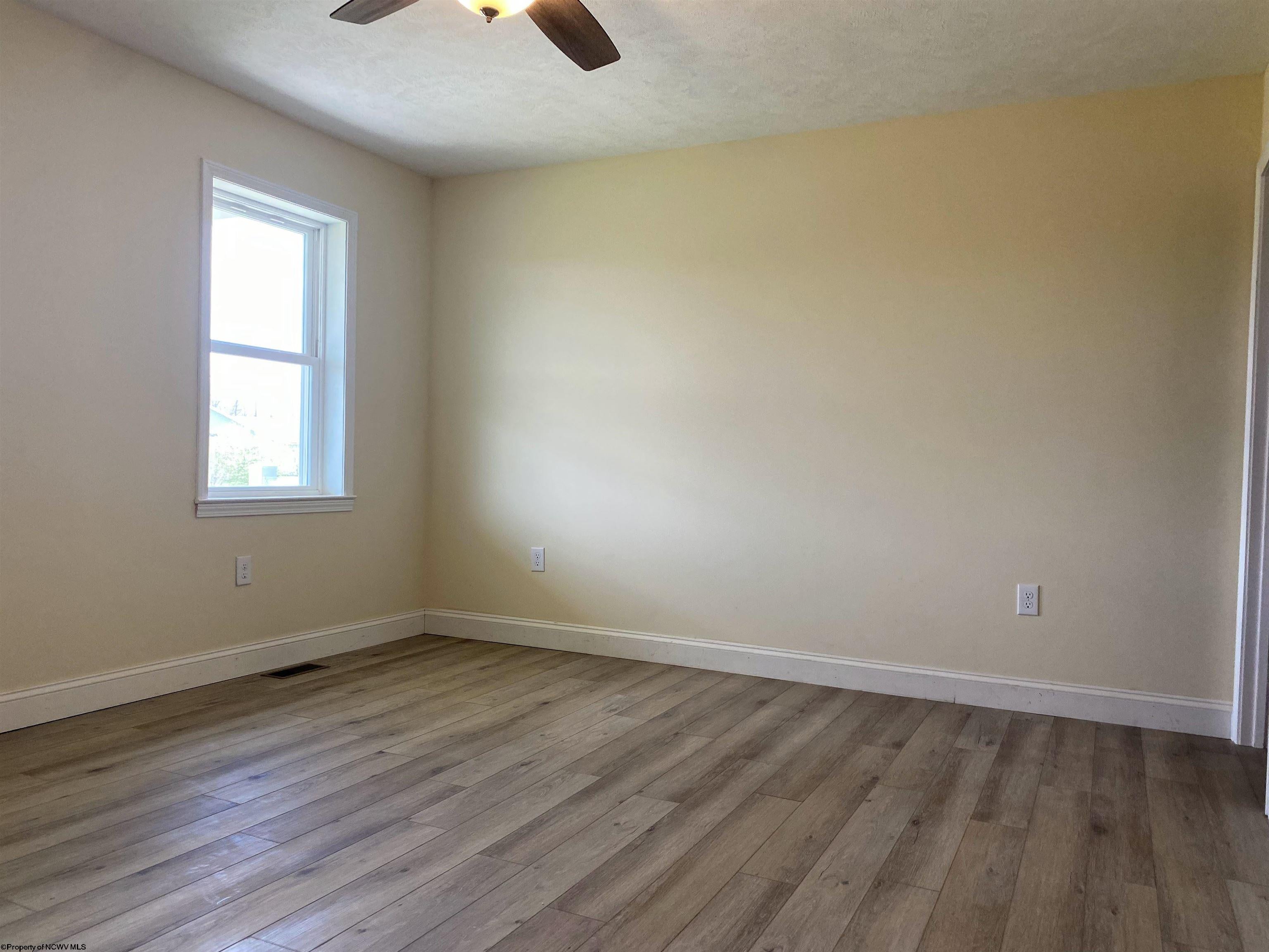 266 Pride Ridge Road Fairmont, WV 26554 - Photo 10 of 12 Gallery Image 10