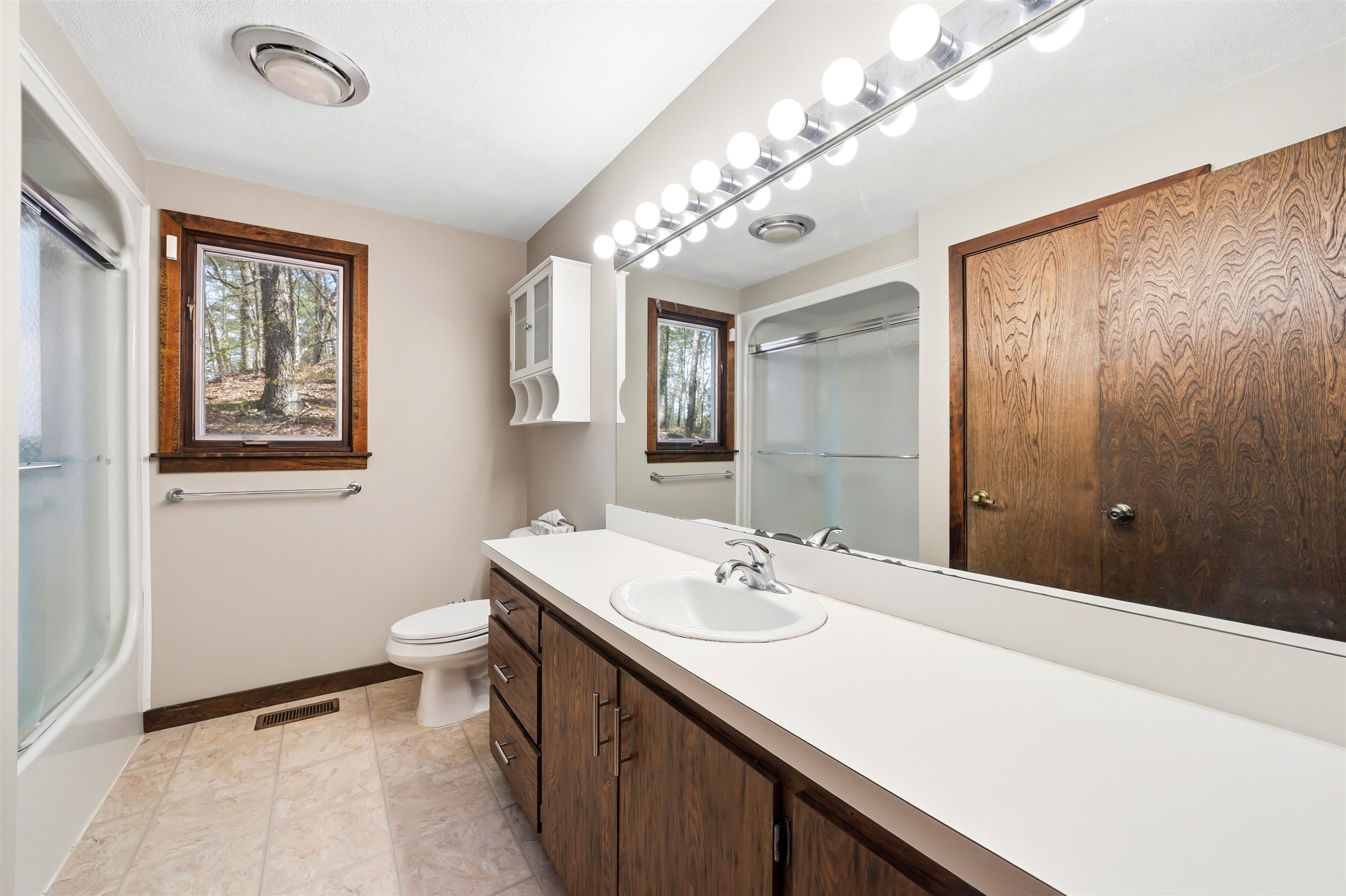 88 Meetinghouse Road Windham, NH 03087 - Photo 30 of 54