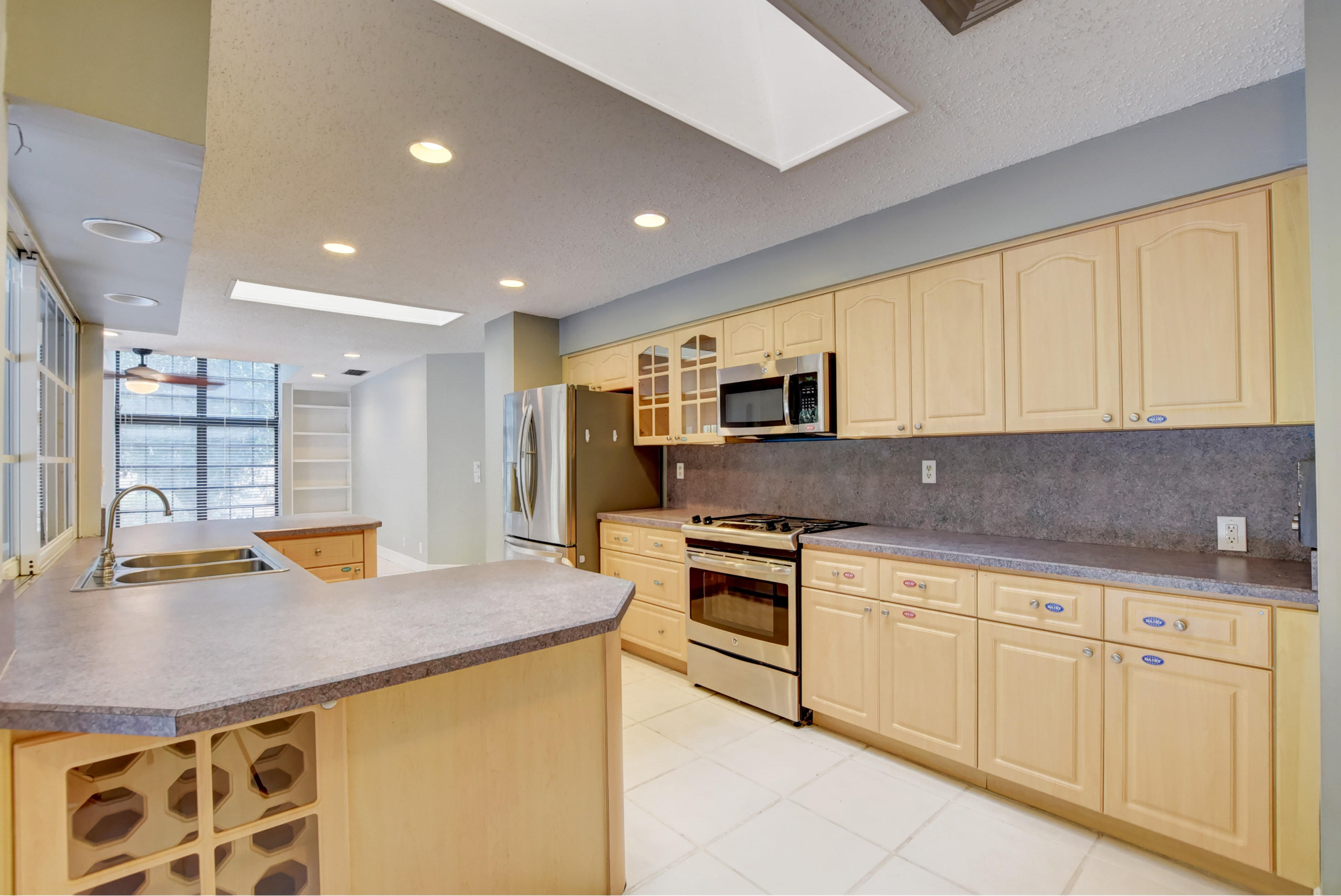 7091 San Sebastian Circle Boca Raton, FL 33433 - Photo 15 of 52 24_ebf_7706and4more