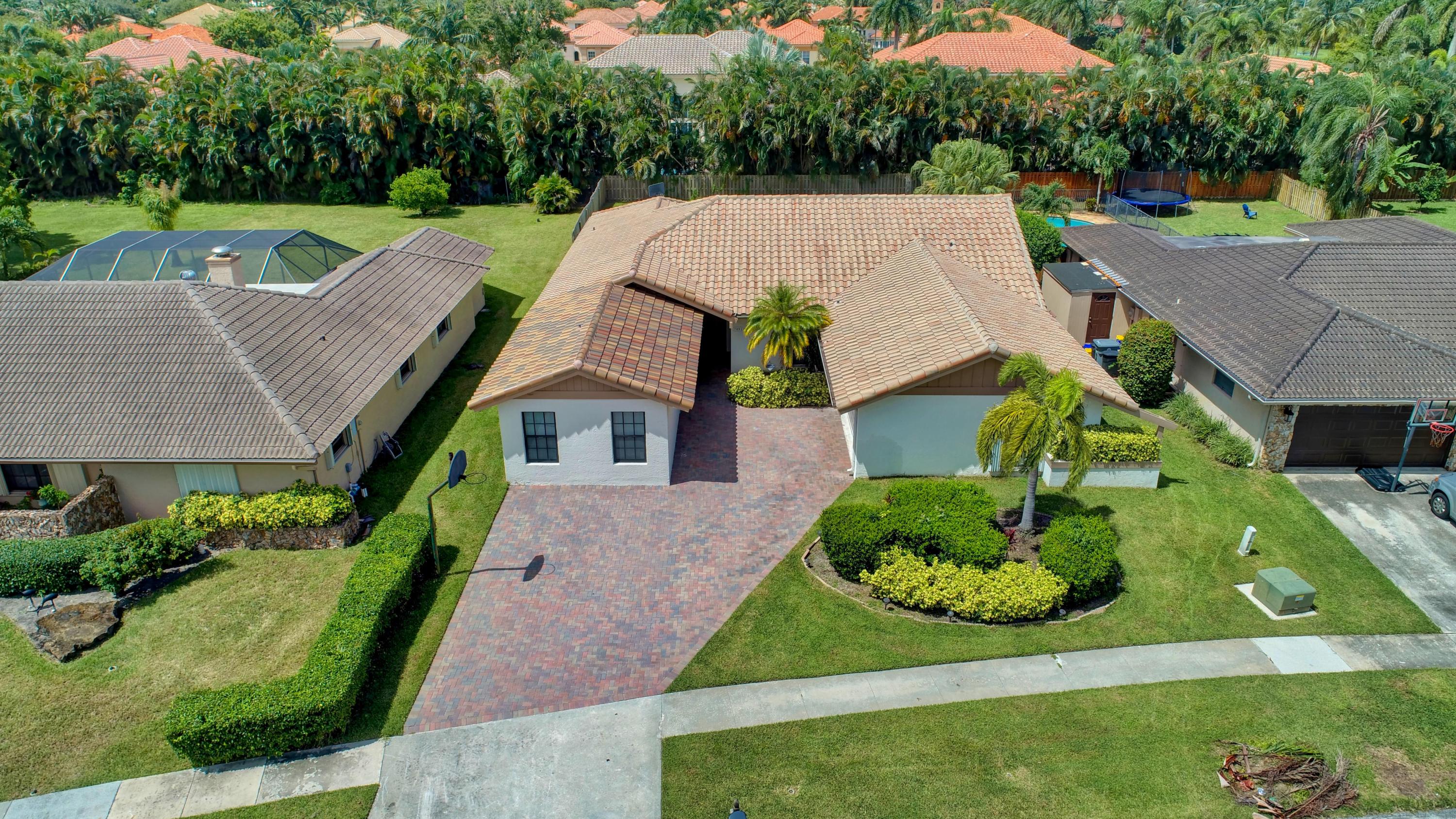7091 San Sebastian Circle Boca Raton, FL 33433 - Photo 2 of 52 Home!!
