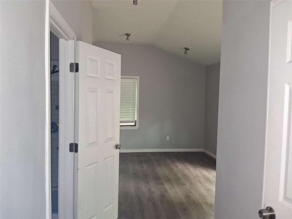 1032 Valley View Road Southeast Atlanta, GA 30315 - Photo 22 of 25