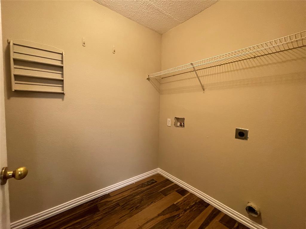 4855 Diamond Trace Trail Fort Worth, TX 76244 - Photo 8 of 21 a view of a small room