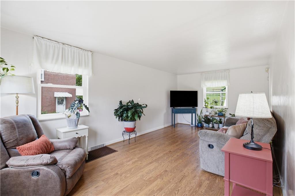1200 Hazlett Road Pittsburgh, PA 15237 - Photo 4 of 32