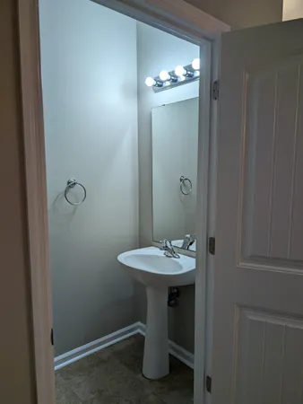 $1,300 | 1221-2 Lake Avenue, Tallahassee, FL 32310