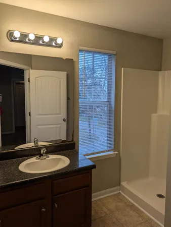 $1,300 | 1221-2 Lake Avenue, Tallahassee, FL 32310