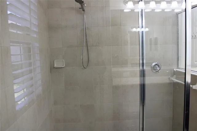 $3,195 | 629 Rosemary Circle, Bradenton, FL 34212