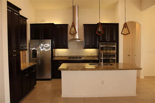 $3,195 | 629 Rosemary Circle, Bradenton, FL 34212