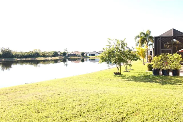 $3,195 | 629 Rosemary Circle, Bradenton, FL 34212