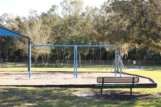 $3,195 | 629 Rosemary Circle, Bradenton, FL 34212