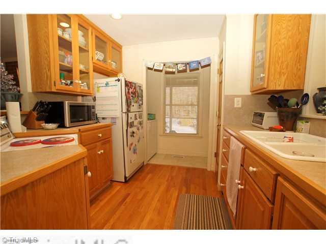 130 Tate Road Reidsville, NC 27320 - Photo 4 of 11 Kitchen. Side view
