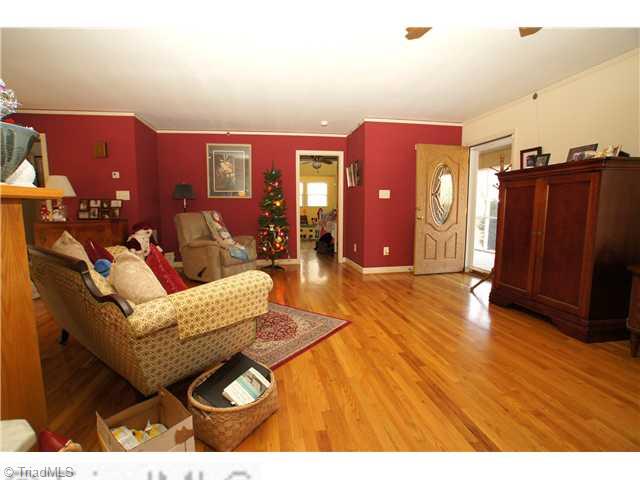 130 Tate Road Reidsville, NC 27320 - Photo 5 of 11 Living Room.