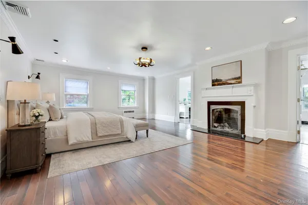 $4,000,000 | 105 Everit Avenue, Hewlett, NY 11557