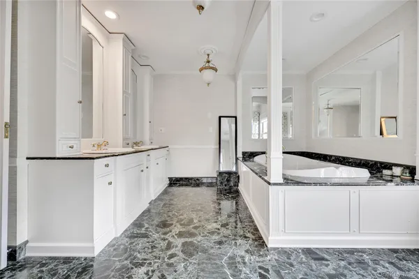 $4,000,000 | 105 Everit Avenue, Hewlett, NY 11557