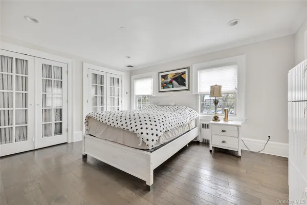 $4,000,000 | 105 Everit Avenue, Hewlett, NY 11557