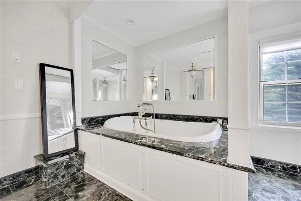 $4,000,000 | 105 Everit Avenue, Hewlett, NY 11557