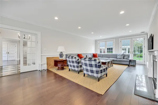 $4,000,000 | 105 Everit Avenue, Hewlett, NY 11557