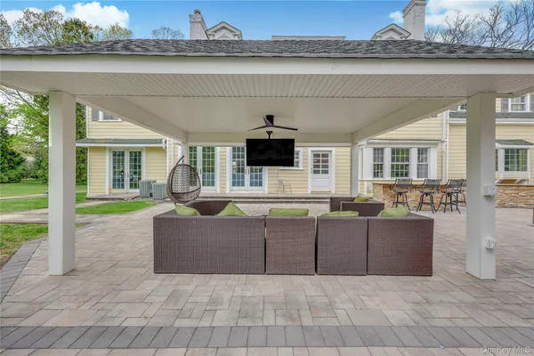$4,000,000 | 105 Everit Avenue, Hewlett, NY 11557