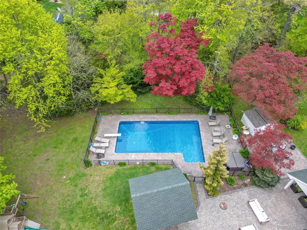 $4,000,000 | 105 Everit Avenue, Hewlett, NY 11557