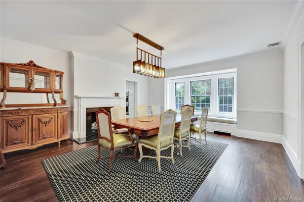 $4,000,000 | 105 Everit Avenue, Hewlett, NY 11557