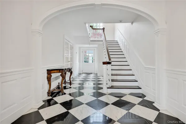 $4,000,000 | 105 Everit Avenue, Hewlett, NY 11557