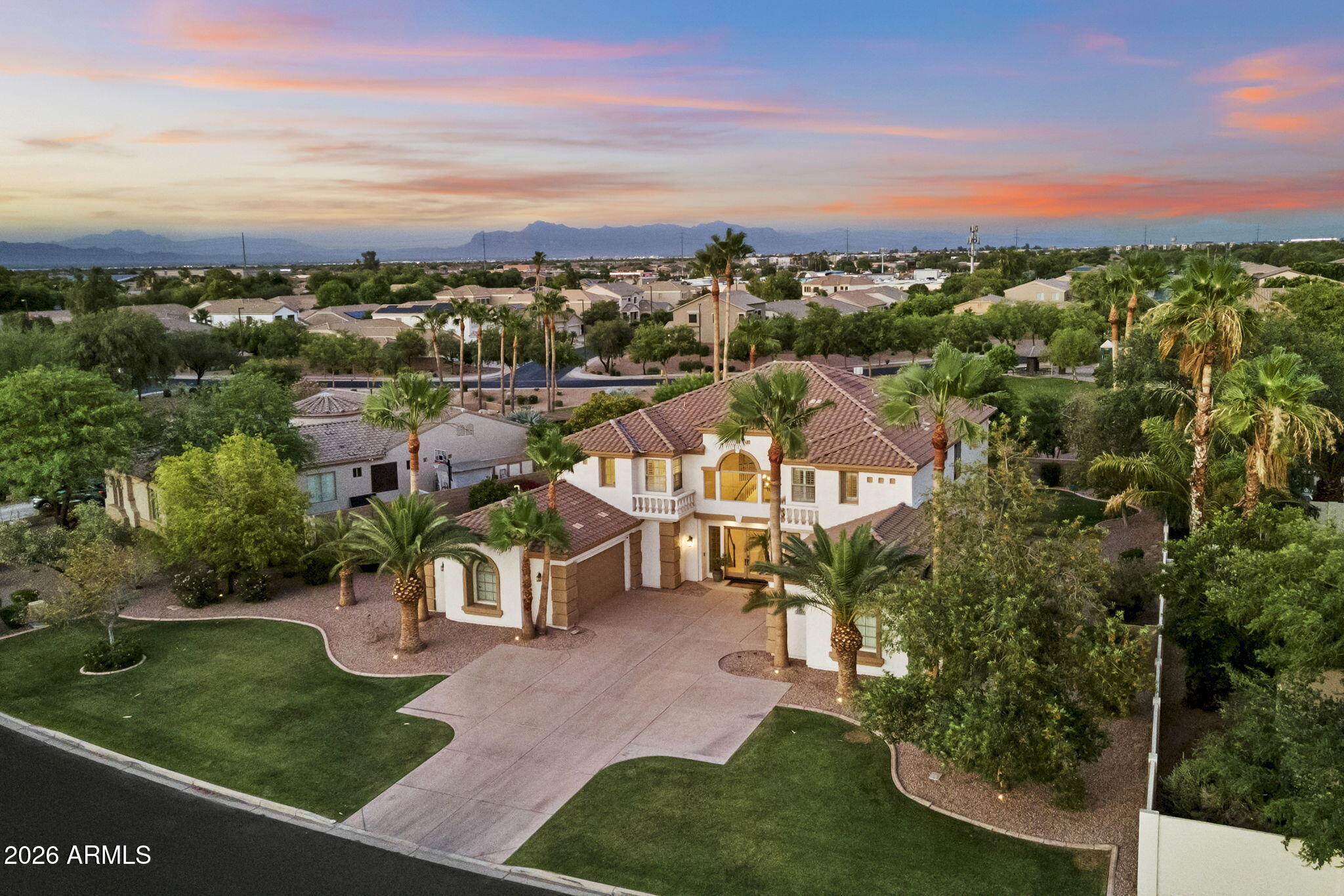 2517 South Constellation Way Gilbert, AZ 85295 - Photo 6 of 104
