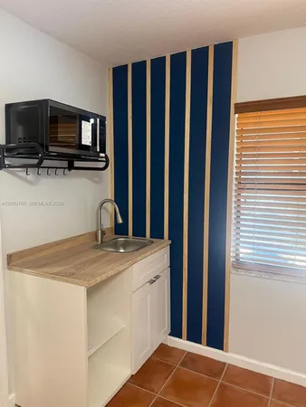 $1,800 | 6524 Southwest 114th Avenue, Unit 6524, Miami, FL 33173