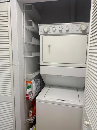 $1,800 | 6524 Southwest 114th Avenue, Unit 6524, Miami, FL 33173