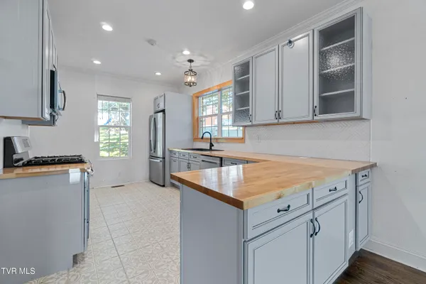 $272,000 | 706 Carson Street, Greeneville, TN 37743