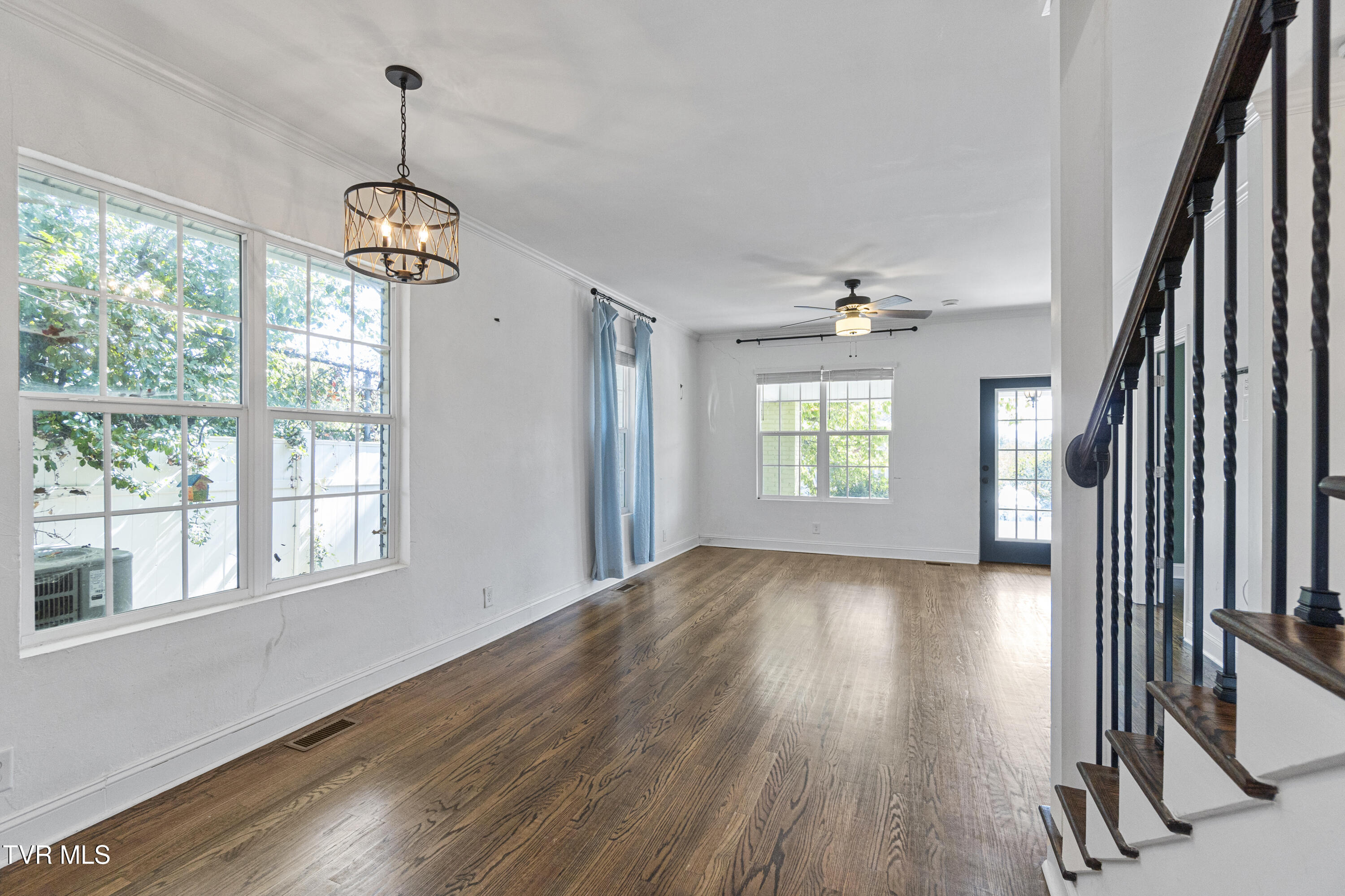 706 Carson Street Greeneville, TN 37743 - Photo 7 of 53 7