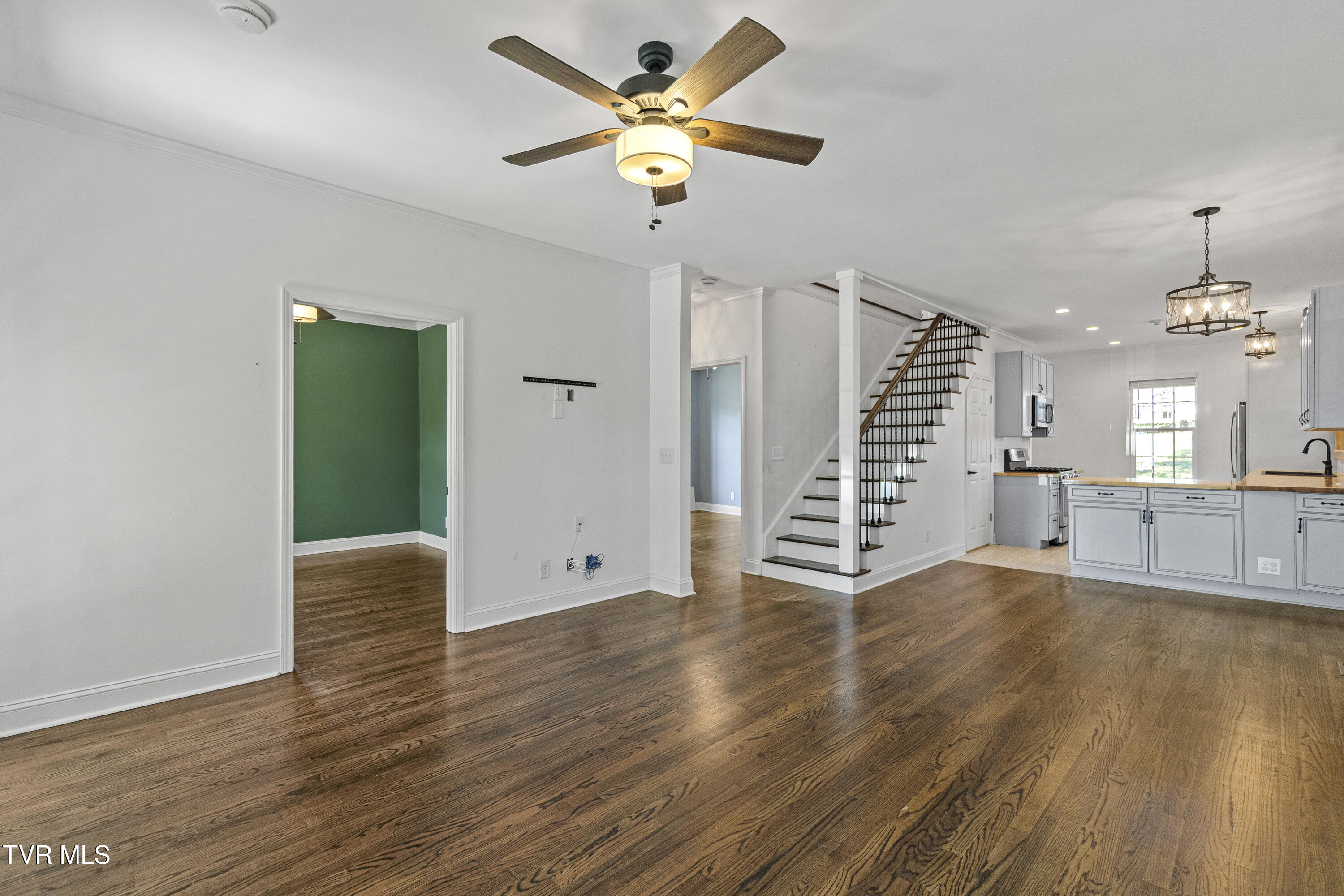 706 Carson Street Greeneville, TN 37743 - Photo 8 of 53 8