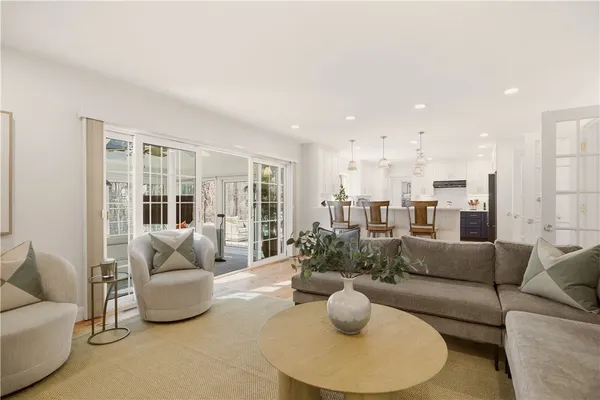 $1,600,000 | 9 Austin Lane, Little Compton, RI 02837