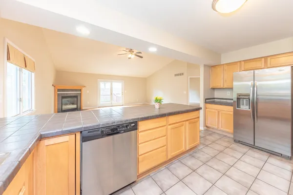 $439,900 | 430 Cottonwood Lane, Unit 6, Saline, MI 48176