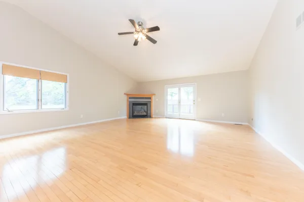 $439,900 | 430 Cottonwood Lane, Unit 6, Saline, MI 48176