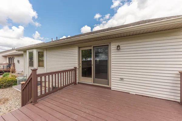 $439,900 | 430 Cottonwood Lane, Unit 6, Saline, MI 48176