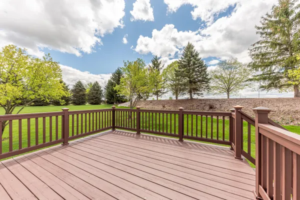 $439,900 | 430 Cottonwood Lane, Unit 6, Saline, MI 48176