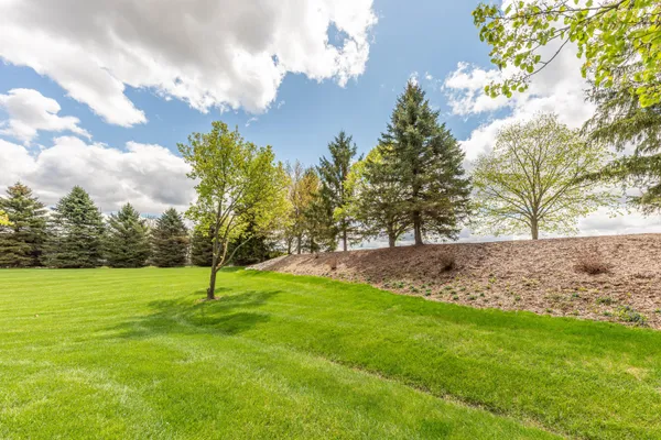 $439,900 | 430 Cottonwood Lane, Unit 6, Saline, MI 48176