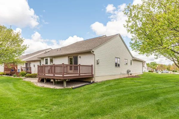 $439,900 | 430 Cottonwood Lane, Unit 6, Saline, MI 48176