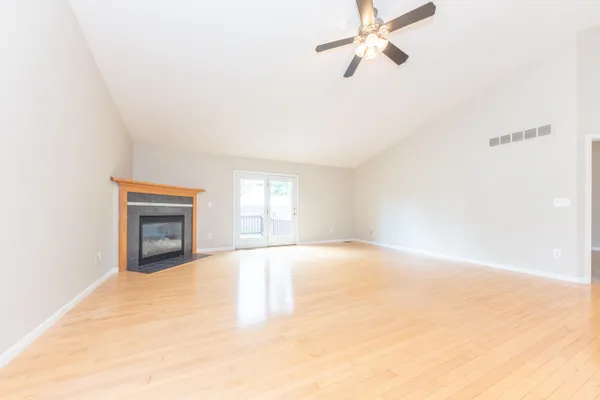 $439,900 | 430 Cottonwood Lane, Unit 6, Saline, MI 48176