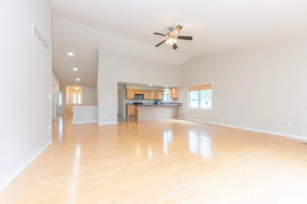 $439,900 | 430 Cottonwood Lane, Unit 6, Saline, MI 48176