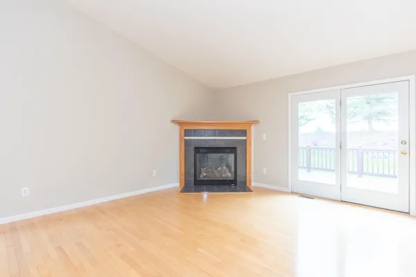 $439,900 | 430 Cottonwood Lane, Unit 6, Saline, MI 48176