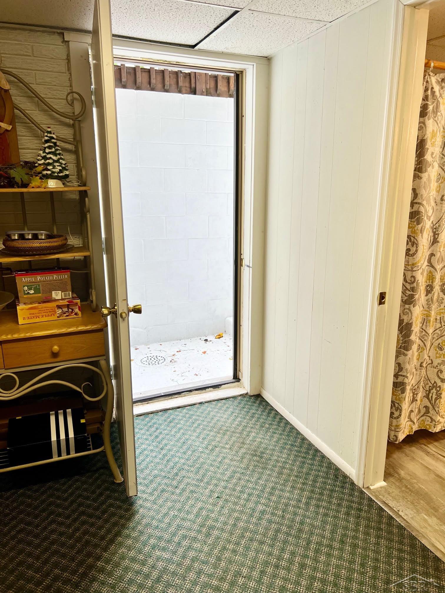 5202 Shattuck Road Saginaw, MI 48603 - Photo 50 of 66 50091412-49.JPG