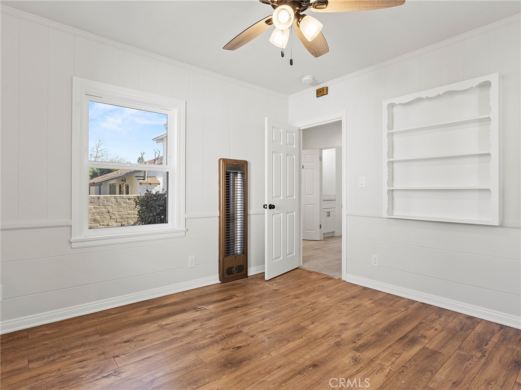 2739 Millicent Way Pasadena, CA 91107 - Photo 23 of 49 a view of an empty room with a window