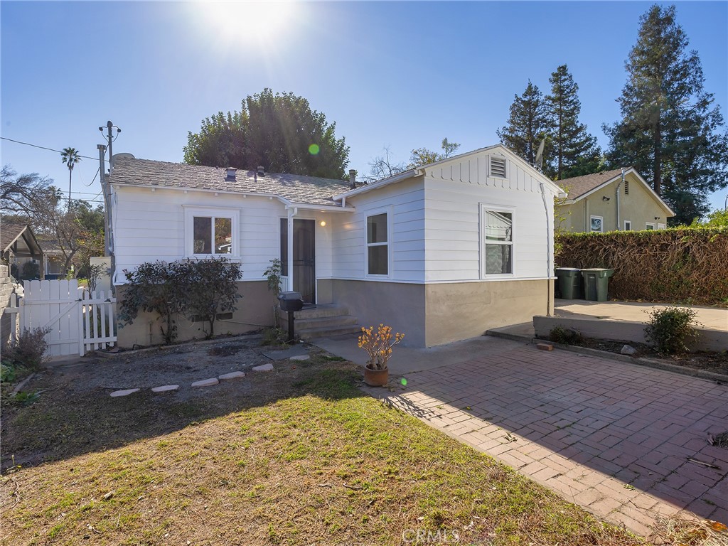 2739 Millicent Way Pasadena, CA 91107 - Photo 33 of 49 a view of a house with a yard