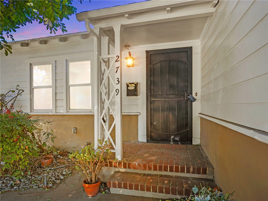 2739 Millicent Way Pasadena, CA 91107 - Photo 5 of 49 a view of entrance