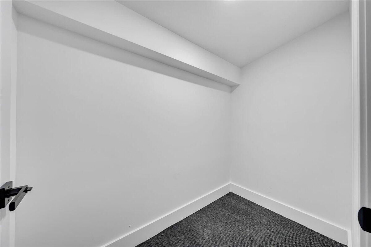 209 Raleigh Avenue Vinton, VA 24179 - Photo 36 of 44 21-MIB05149