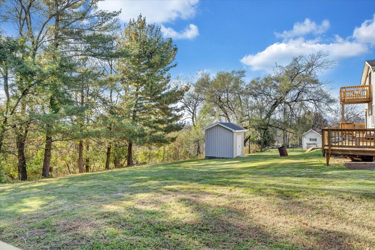 209 Raleigh Avenue Vinton, VA 24179 - Photo 43 of 44 39-MIB05221