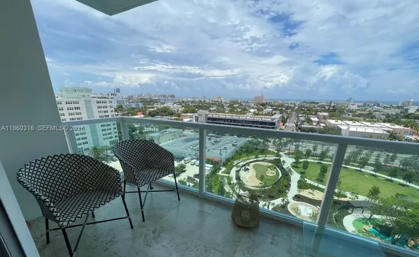 $5,200 | 650 West Avenue, Unit 1704, Miami Beach, FL 33139