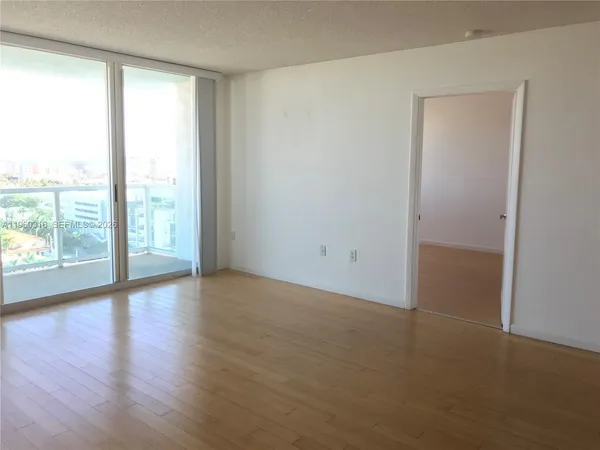 $5,200 | 650 West Avenue, Unit 1704, Miami Beach, FL 33139