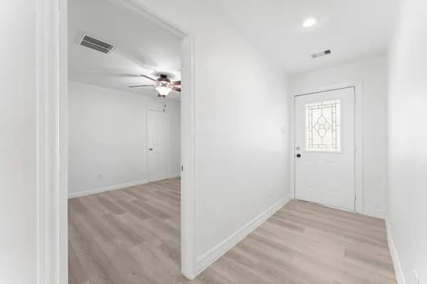 $384,999 | 2890 Mary Lane, League City, TX 77573